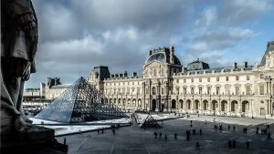 Laurence des Cars : la conservatrice générale du patrimoine nommée présidente directrice du musée du Louvre