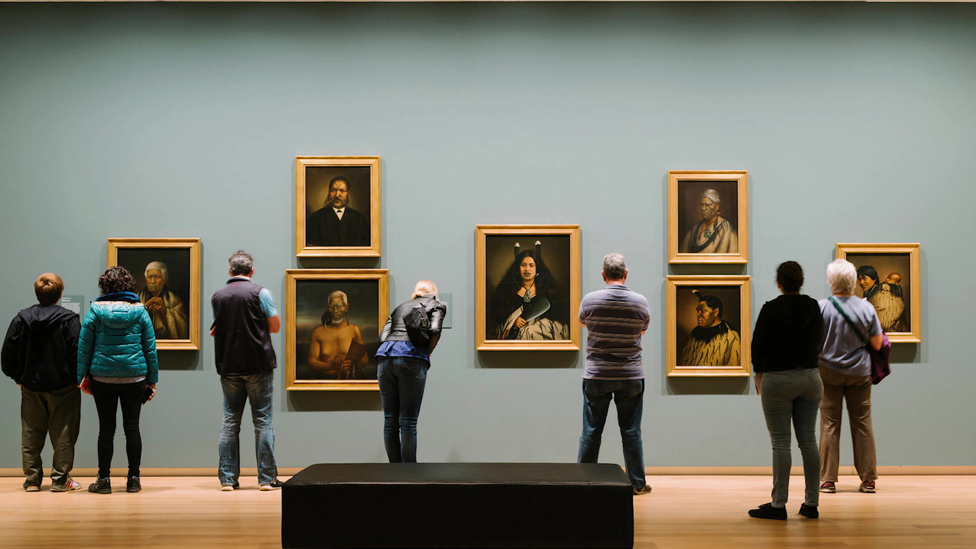 Художественная галерея. Фотогалерея галерея. Музей третьяковская галерея. Не посетивших картинную галерею было. Виртуальная экскурсия в третьяковскую галерею для школьников.