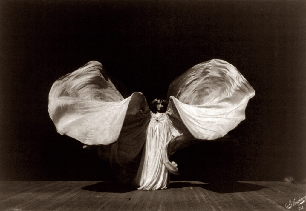 Dance and Loïe Fuller