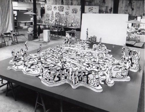 Vue sur la maquette Salon d'été réalisé en époxy peint au polyuréthane par Jean Dubuffet