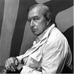 Photographie de Jasper Johns en noir et blanc de profile