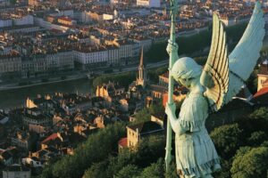 Que faire cet été en France : La Région Auvergne-Rhône-Alpes ouvre ses portes culturelles !