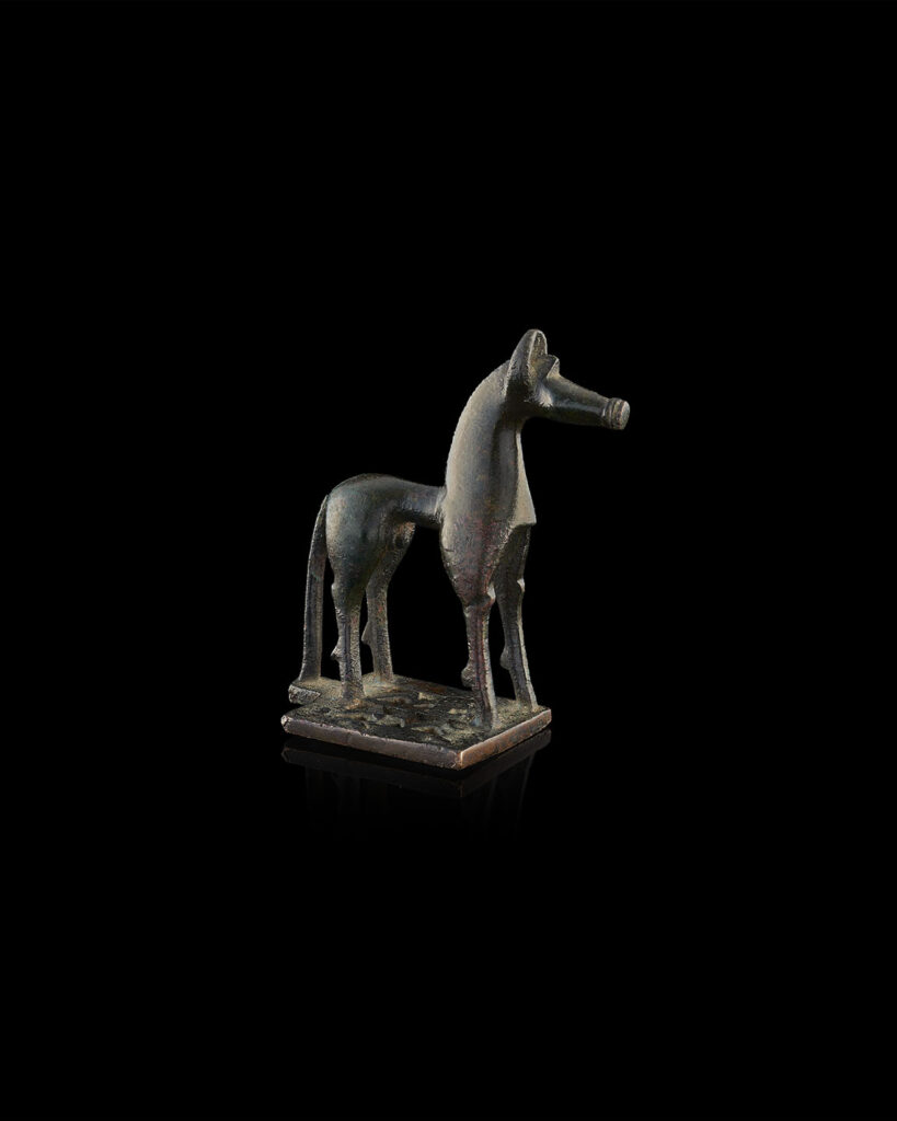 Statuette of a mare Statuette of a mare Greece, Laconia, c. 750–730 BC
Bronze, H. 9.5 cm; L. 6.2 cm; W. 4.5 cm
on display in the ‘Animalia’ exhibition